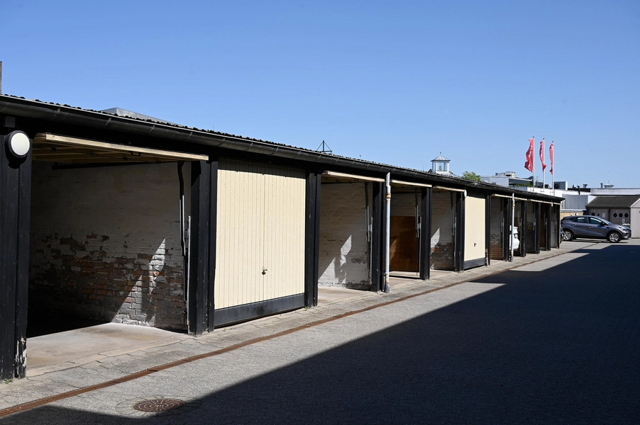 Solgården – Middelfart Garagerne blev tilføjet i 1959