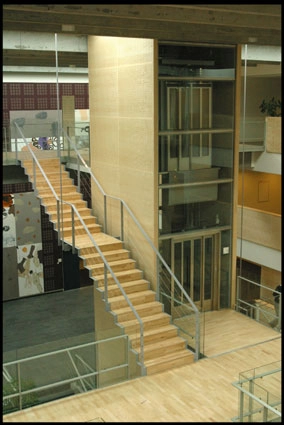 Professionshøjskolen UCN (Før CVU) Trappe og elevatortårn