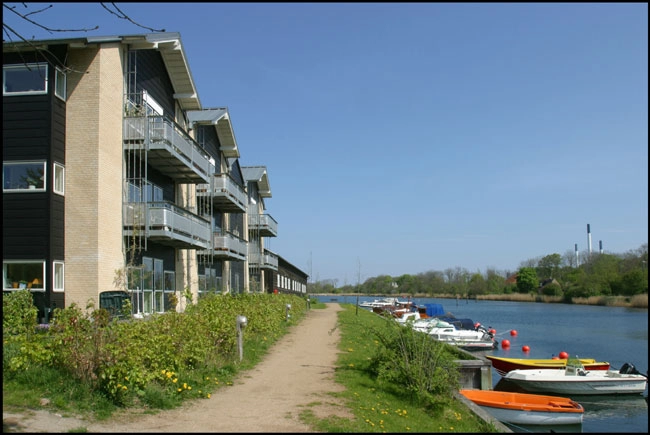 Halvtolv Østlige udkant