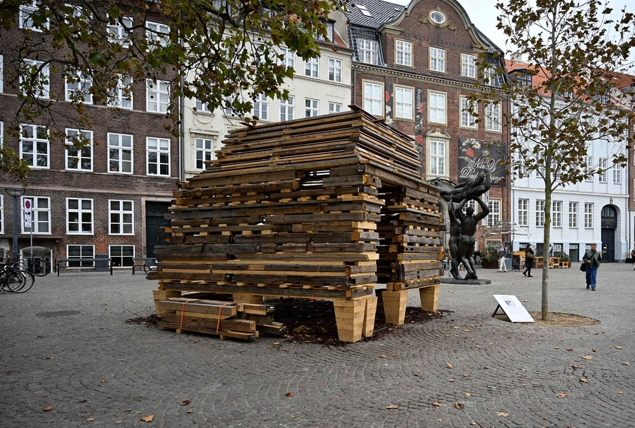 Barn Again - Slow Pavilions 