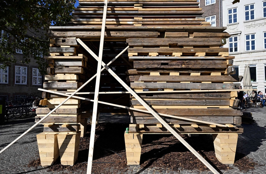 Barn Again - Slow Pavilions 