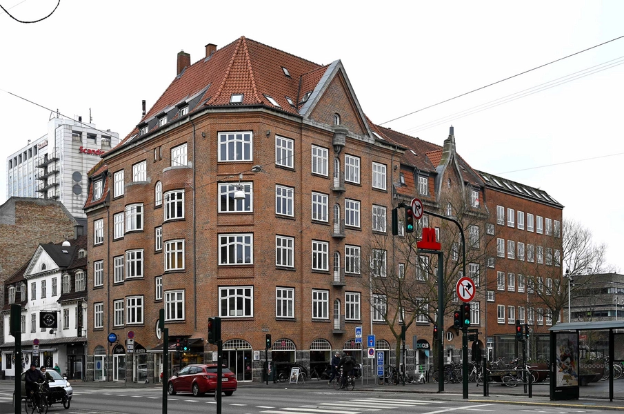 Falkoner Alle 19 Foto: 2024