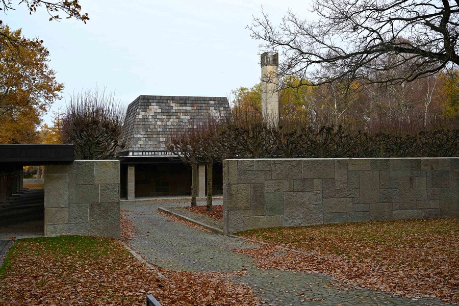 Lyngby Parkkirkegårds Kapel Alle fotos er fra 2025