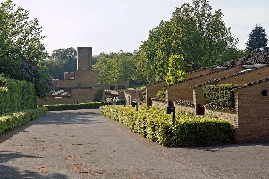 Fredensborghusene Tilkørselsvej