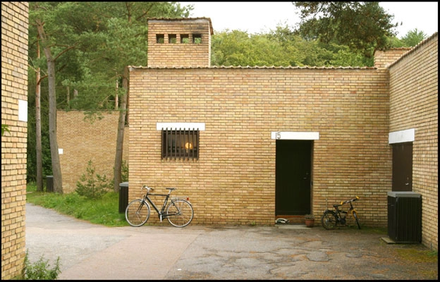 Romerhusene (Kingohusene) Forskudte facader