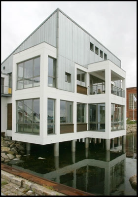 Nokken Bådklub Facade i vandkanten