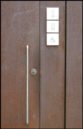 Toiletbygning Cortenstål