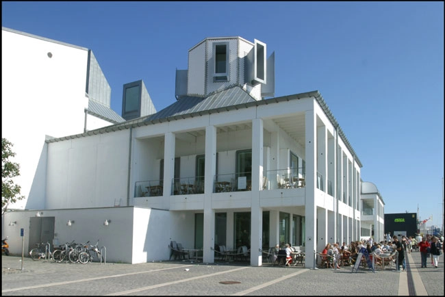 Dunkers Kulturhus Ovenlys