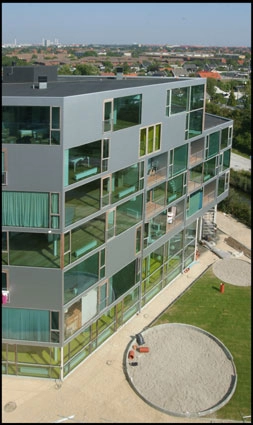 VM-husene Facade og terræn