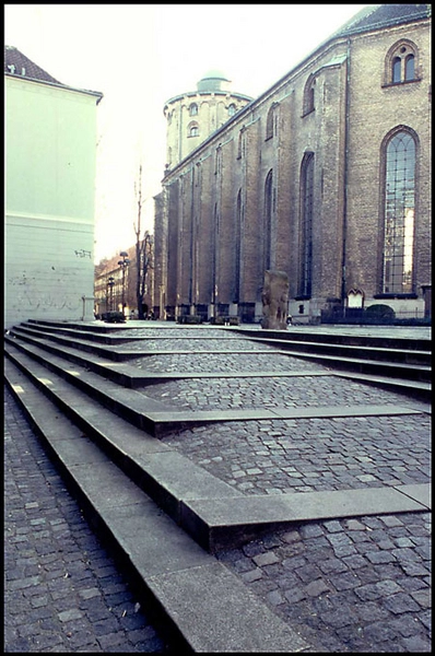 Trinitatis Kirkes sognehus havearkitektur