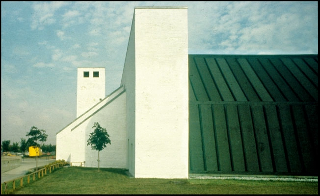 Ellevang Kirke Eksteriør fra sydøst