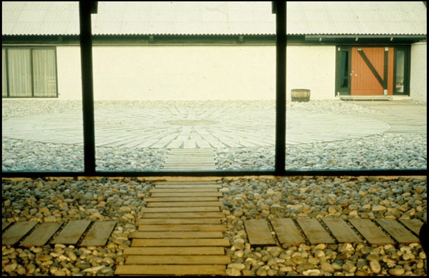 Hald Ege Kirke og Kapel Ganglinier