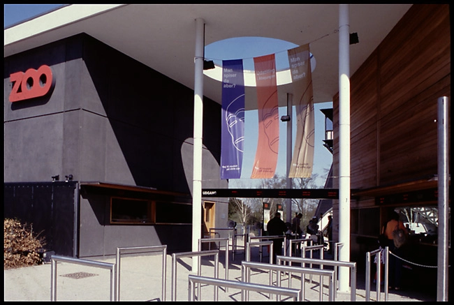 Zoologisk Haves indgangsparti Udskæring i taget