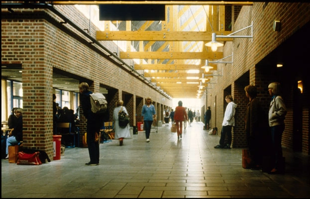 Morsø Handelsskole Fordelingskorridor