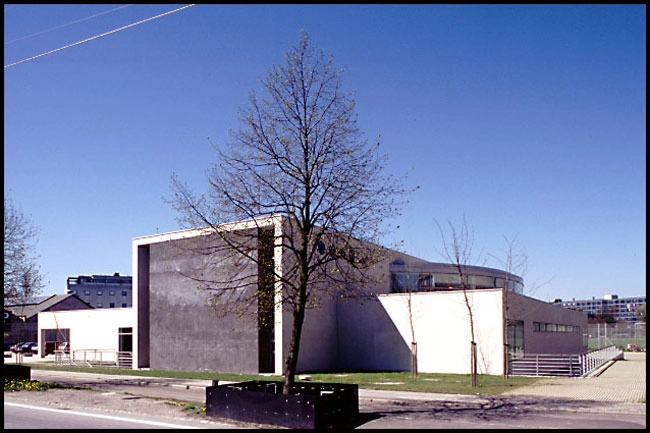 Universitetsparken - Frederik IX Hallen Former i samspil