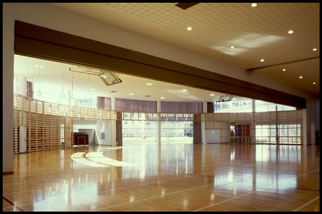 Universitetsparken - Frederik IX Hallen Interiørets hovedrum