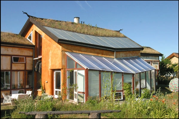 Torup Landsby – Økosamfundet Dyssekilde Halmhuset