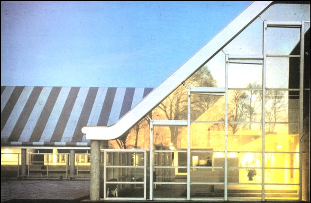 Høje Taastrup Gymnasium Facade