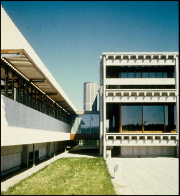 Pharmacia Sammenbygning