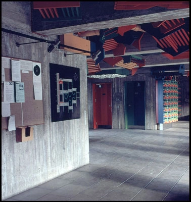 Herning Højskole Forhal III