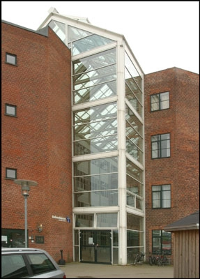 NEXT Sukkertoppen Gymnasium Glaskarnap