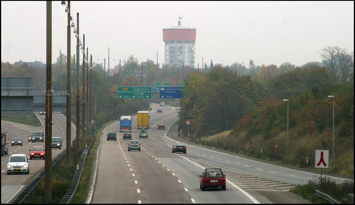 Jægersborg Vandtårn Vandtårnet set fra Helsingørmotorvejen