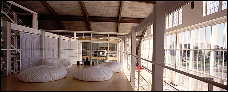 Vandflyverhangar Hallen nyrenoveret 2001