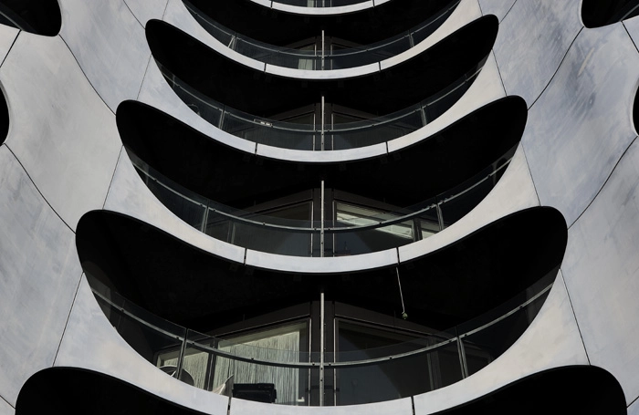 Metropolis Facade detalje