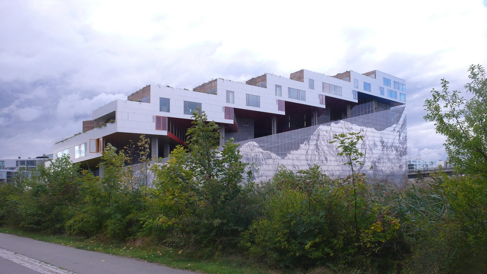 Bjerget Bjerget set fra cykelstien på østsiden