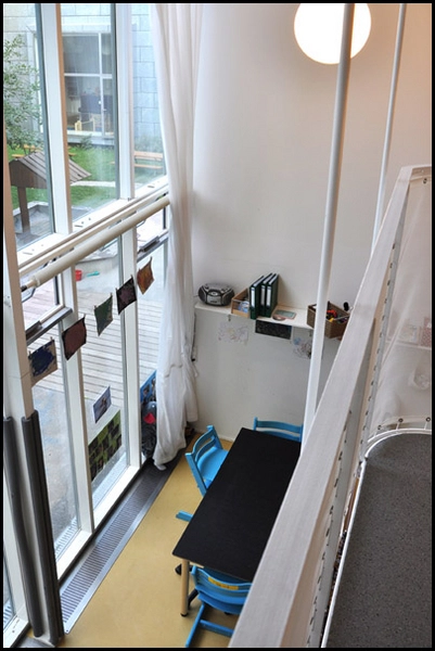 Vuggestuen Akvariet Stue set fra gangbro