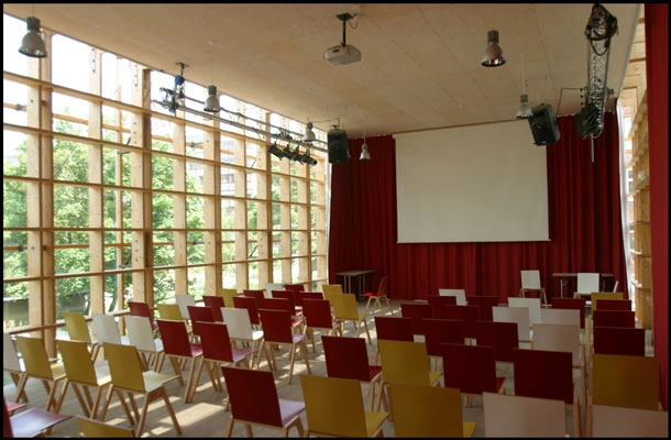 Kvarterhuset (Holmbladsgade Kvartercenter) Mødesal