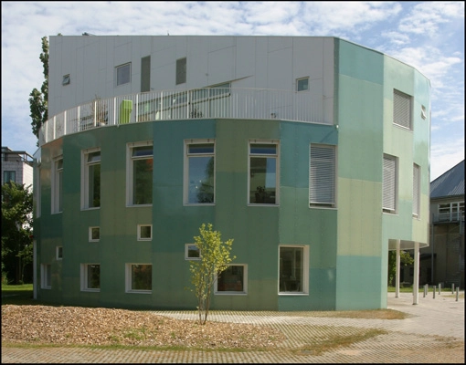 Green Lighthouse Bagside