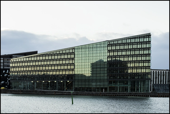 Aller Huset Set fra havnen