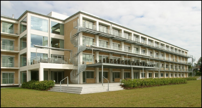 Hotel Opus Facade mod vest