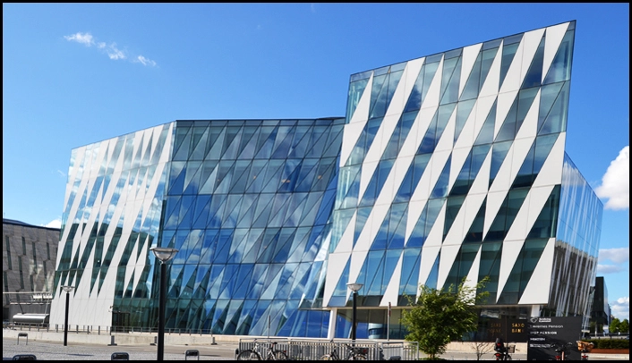 Saxo Bank Set fra syd