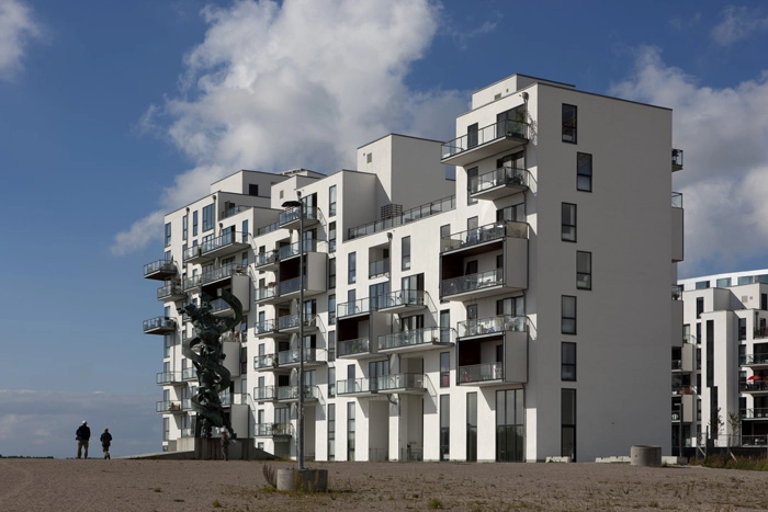 Stævnen Stævnen set fra NØ.