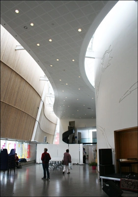 Katuaq - Grønlands Kulturhus i Nuuk Foyer II