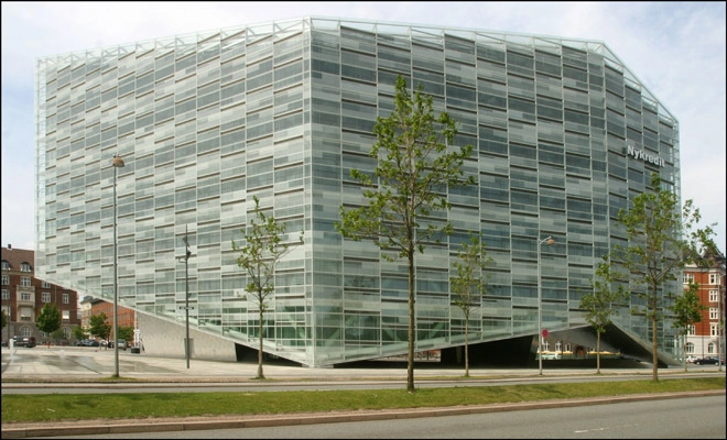 Krystallen Facade mod øst