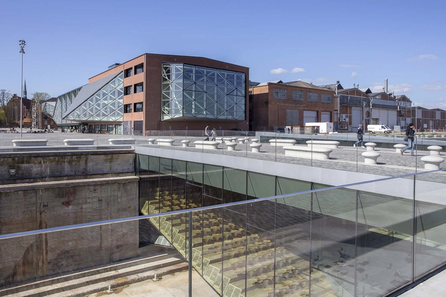 Kulturværftet Bygningen med Søfartsmuseet i forgrunden