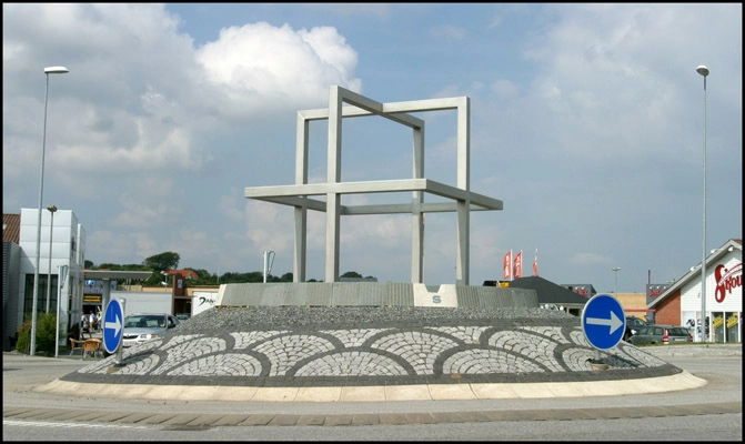 Rundkørsler Holsterbrovej: Mindre