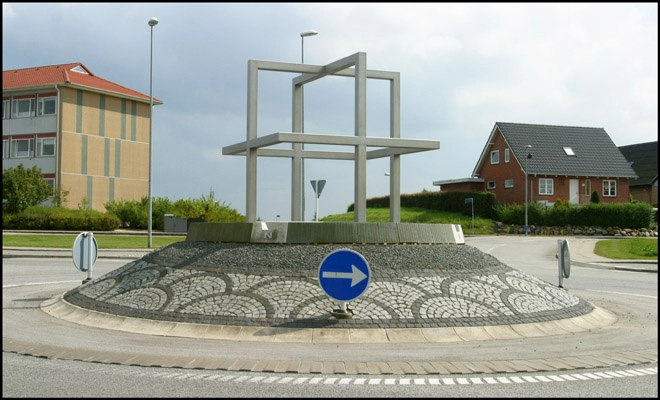 Rundkørsler Holsterbrovej: Mindre