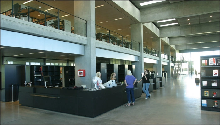Roskilde Universitetsbibliotek Reception