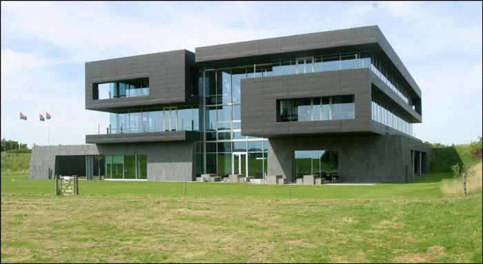 Sparekassen Østjylland Facade mod syd