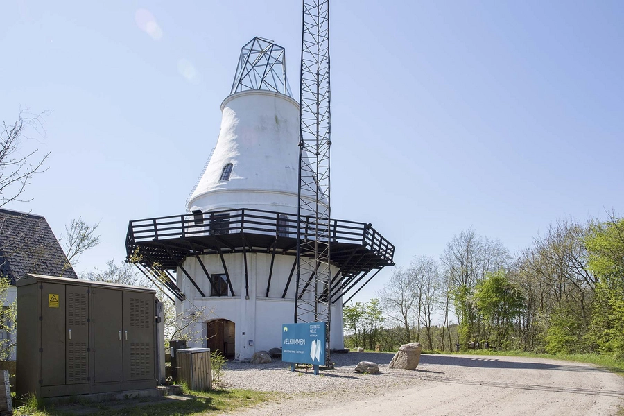 Egebjerg Mølle Total set fra indkørslen