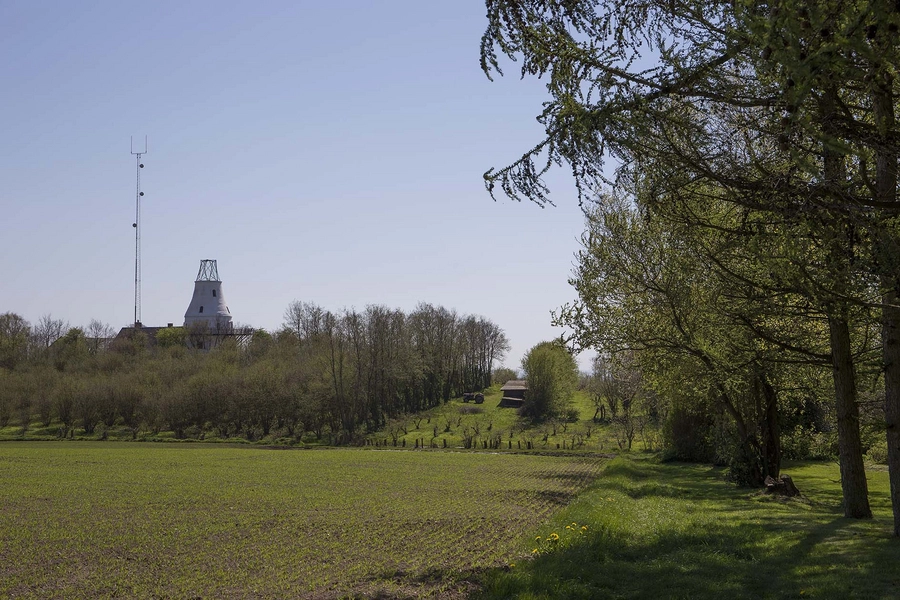Egebjerg Mølle Bygningen set fra stien