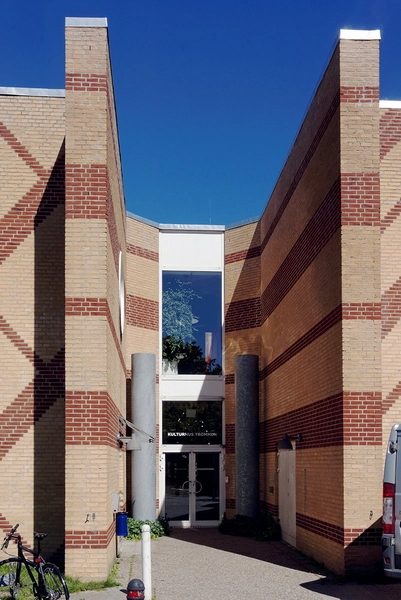 Kulturhus Trommen Bagindgang