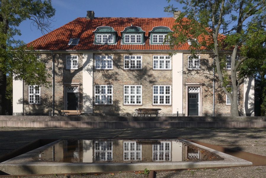 Biblioteket for Arkitektur, Design og Konservering Pladsgestaltning