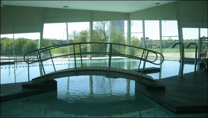 Valby Vandkulturhus Gangbro