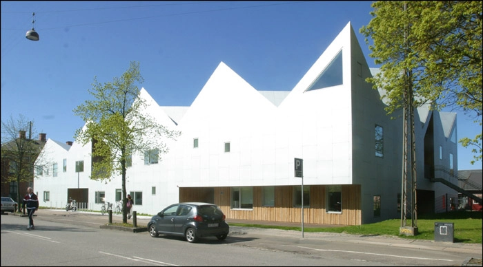 Center for kræft og sundhed Total set fra Nørre Alle