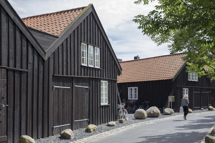 Kanonbådsskurene To skurblokke med gårdrum mellem